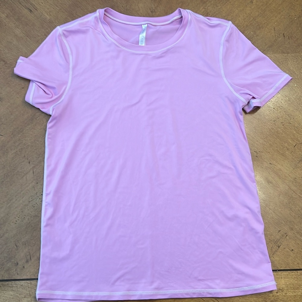 Like new size small woman’s Fabletics top